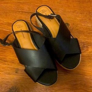 Women’s shoe memory foam